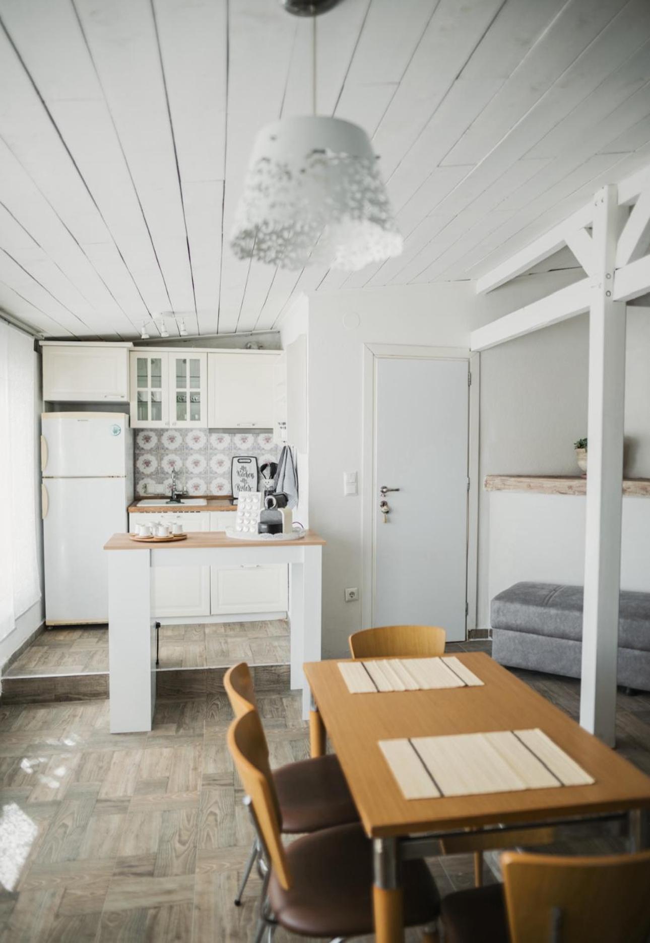 The Garden House Apartment