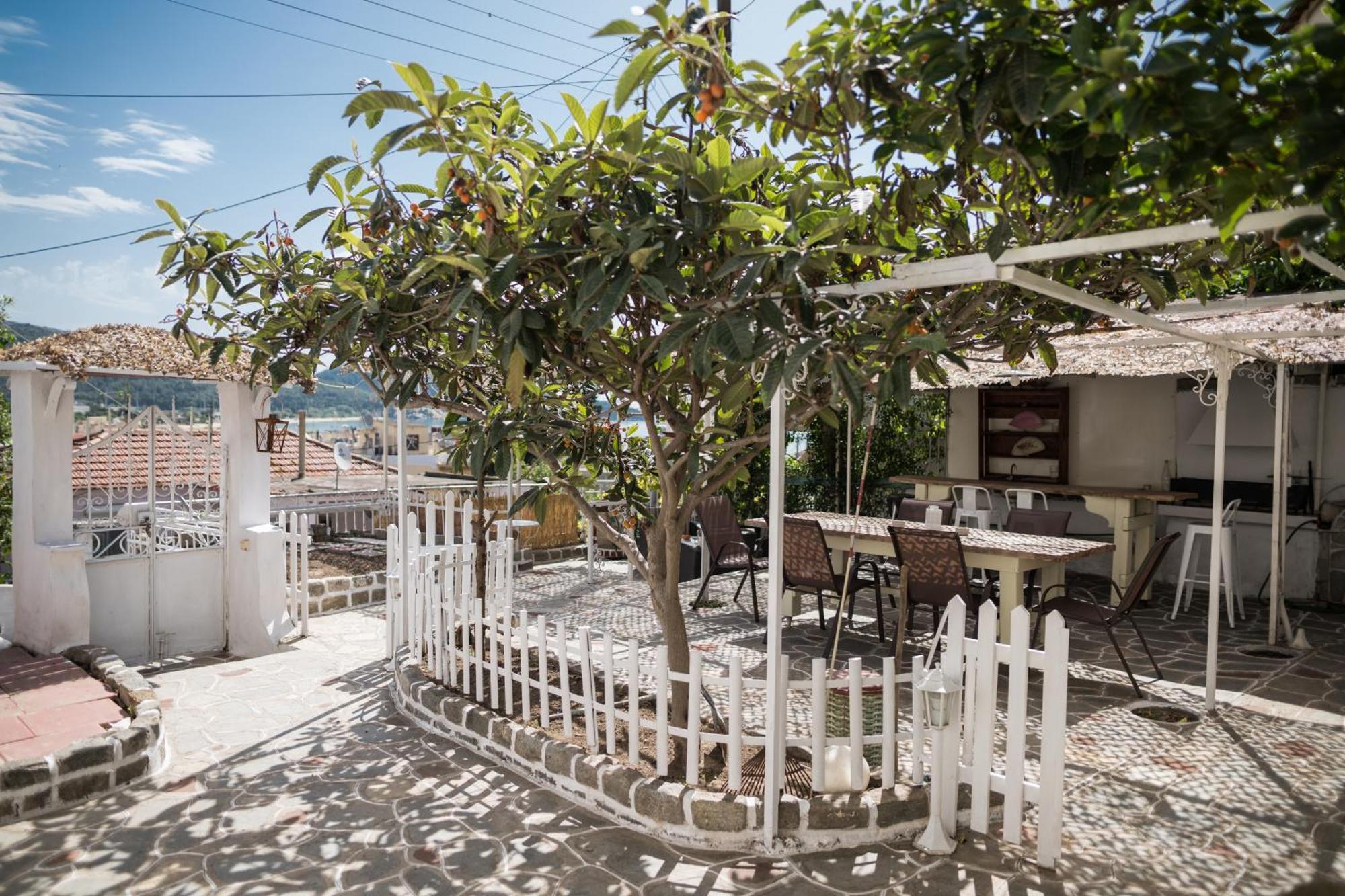 The Garden House Apartment