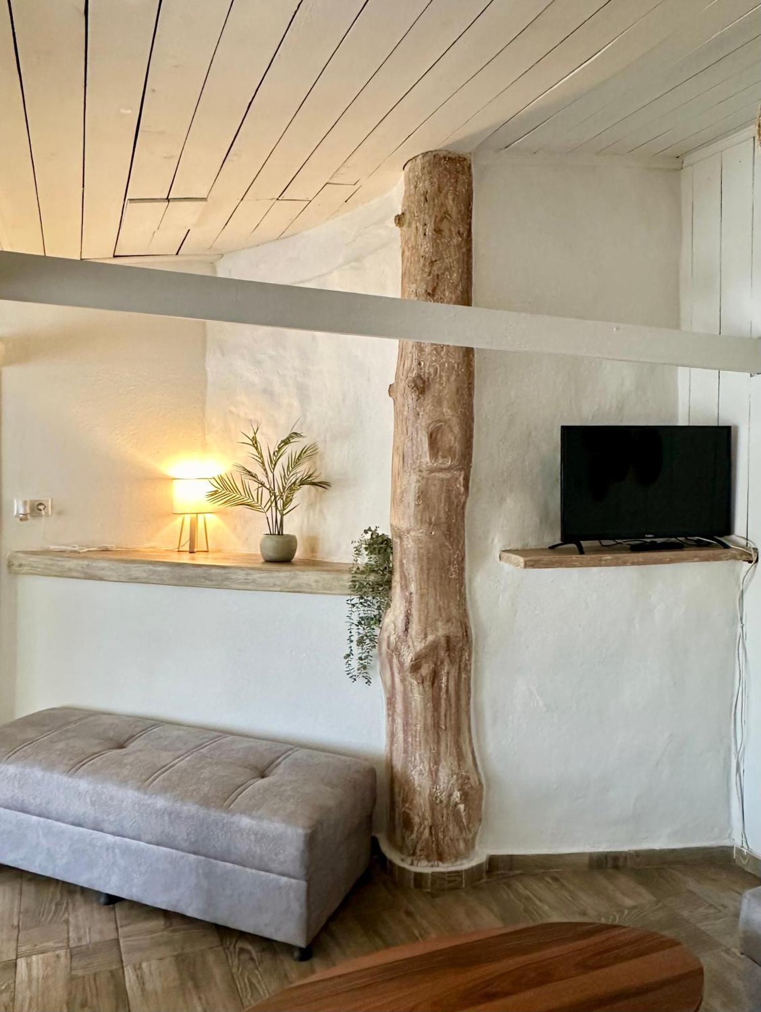 The Garden House Apartment *
